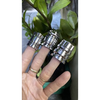 chụp giò đạp inox gắn xe máy