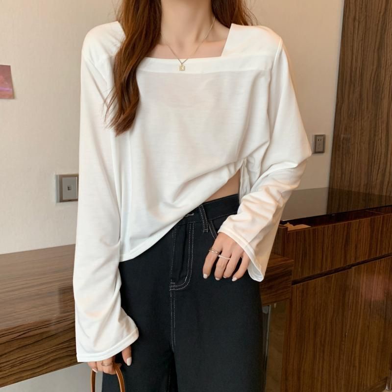 Áo Thun Nữ Form Rộng Tay Dài Cổ Vuông