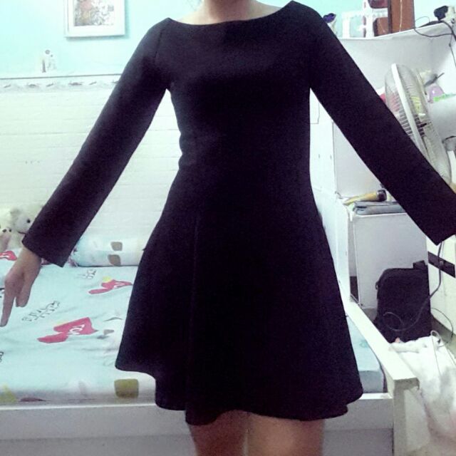 Đầm xoe size S  thanh lý ,mỗi mẫu 1 cái thanh lý rẻ cho mấy bạn size S nhé .