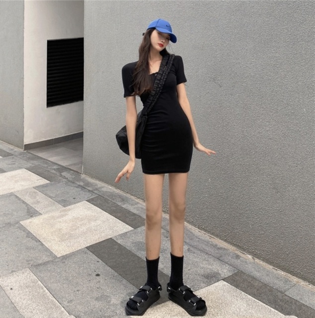 Váy body cổ vuông nút bấm quảng châu