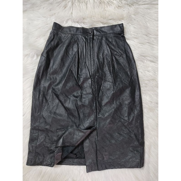 Chân váy da bò size M