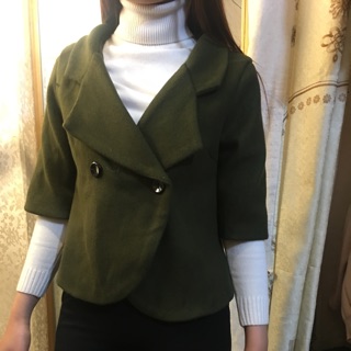 Áo dạ ngắn tay lỡ