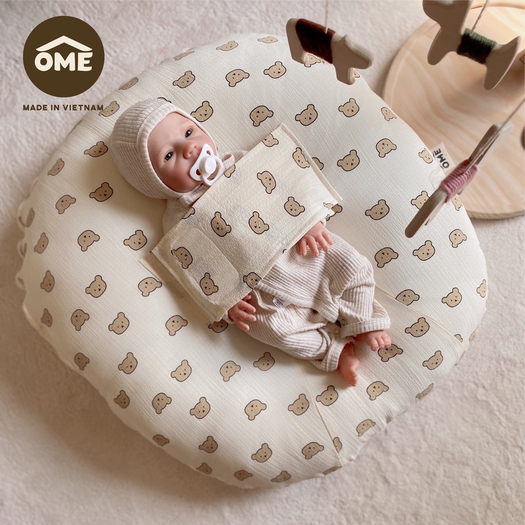 Gối Chống Trào Ngược Ome Có Đai Quấn Chống Giật Mình Hỗ Trợ Ợ Hơi, Giúp Bé Ngủ Ngon