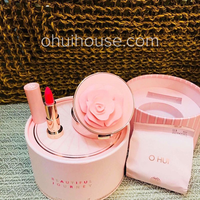 Set OHUI X Asiana Airlines (Phấn nước Ultimate Cover Moisture + Lõi + Son mini Rouge Real)