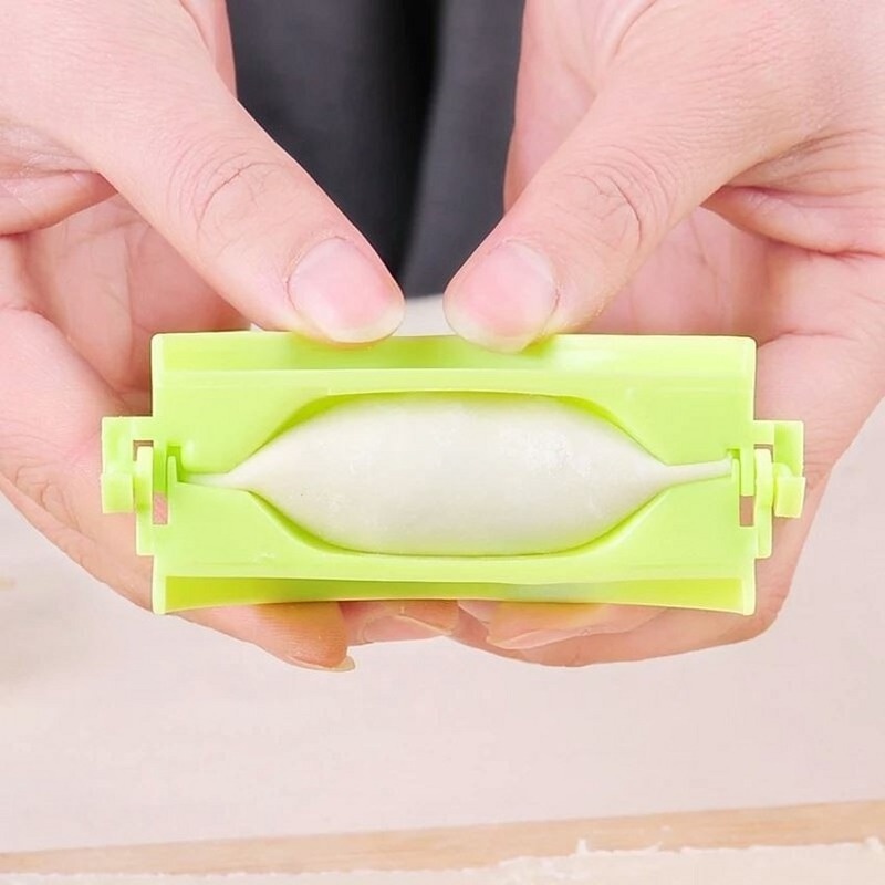 Khuôn Nhựa Làm Bánh Bao Trung Quốc Sáng Tạo 2 Kiểu Dáng Màu Sắc Ngẫu Nhiên Cho Nhà Bếp