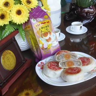 BÁNH PÍA KHOAI MÔN SẦU RIÊNG TRỨNG MUỐI 500G