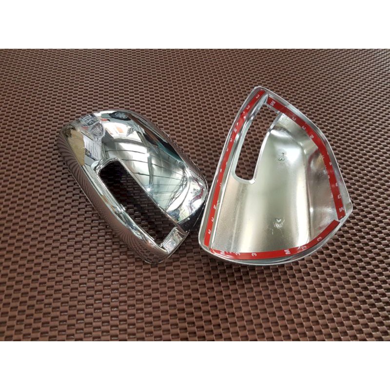 Ốp gương Fortuner 2010