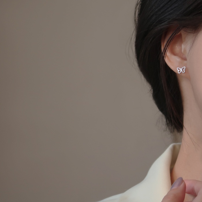 Đôi Khuyên Tai Bạc S925 Hình Bươm Bướm Thời Trang Hàn Quốc Cho Nữ