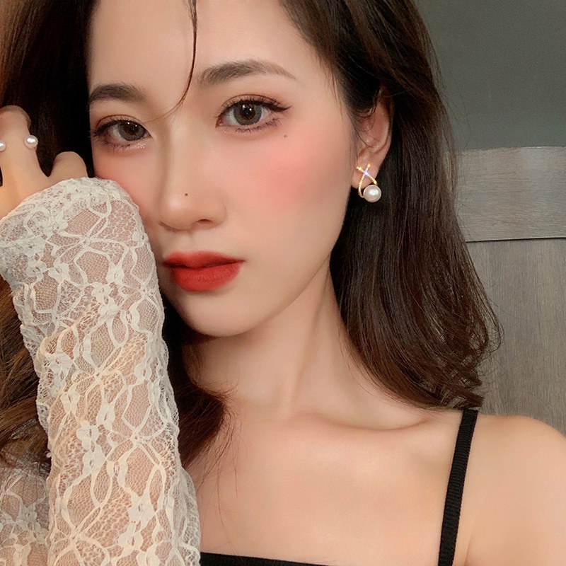 Bông tai ngọc trai phong cách retro