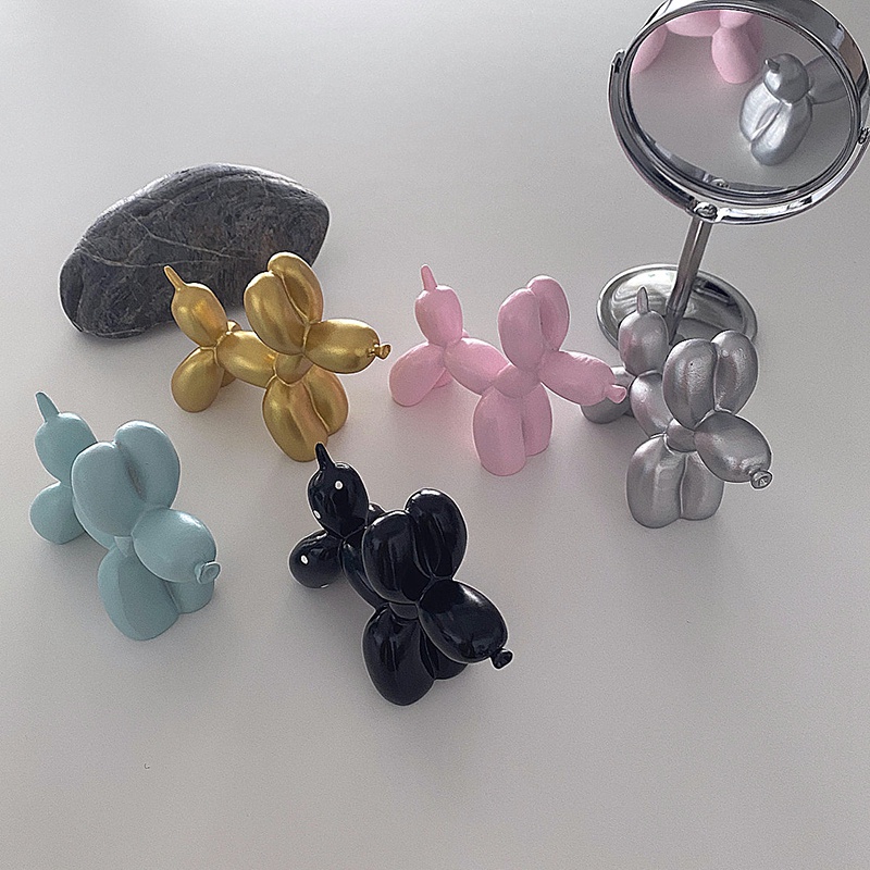 Mô hình chú cún buộc bong bóng chất liệu resin dễ thương dùng trang trí bàn làm việc