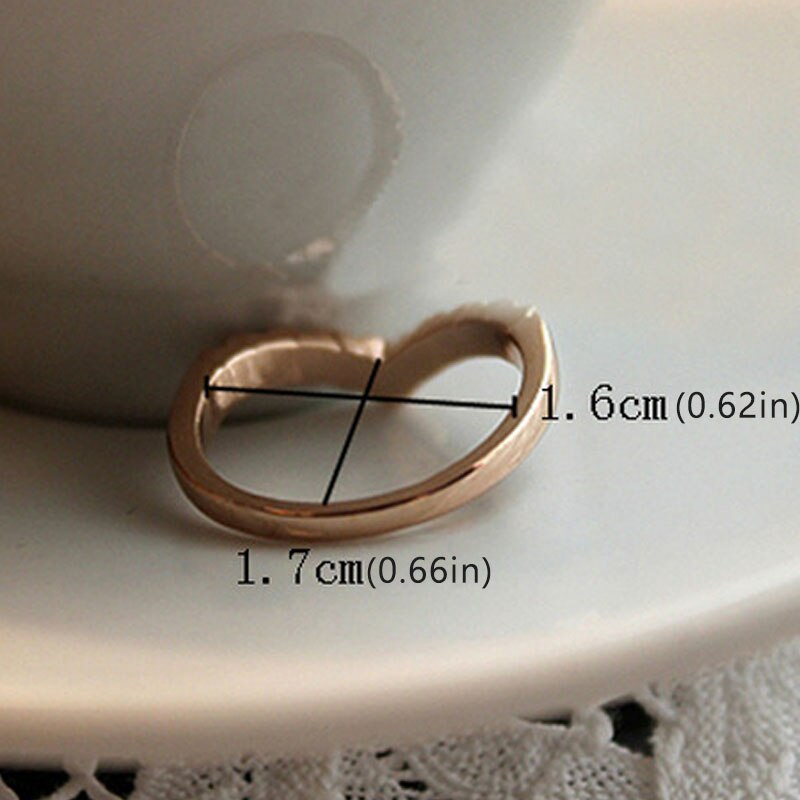 Nhẫn mạ bạc thiết kế chữ V đơn giản