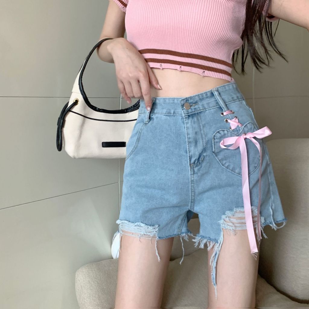 Quần Short Jean Rách Có Túi Hình Trái Tim Mới Cho Nữ