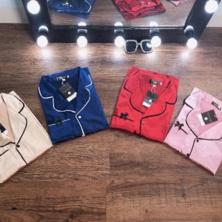 Bộ lụa topshop