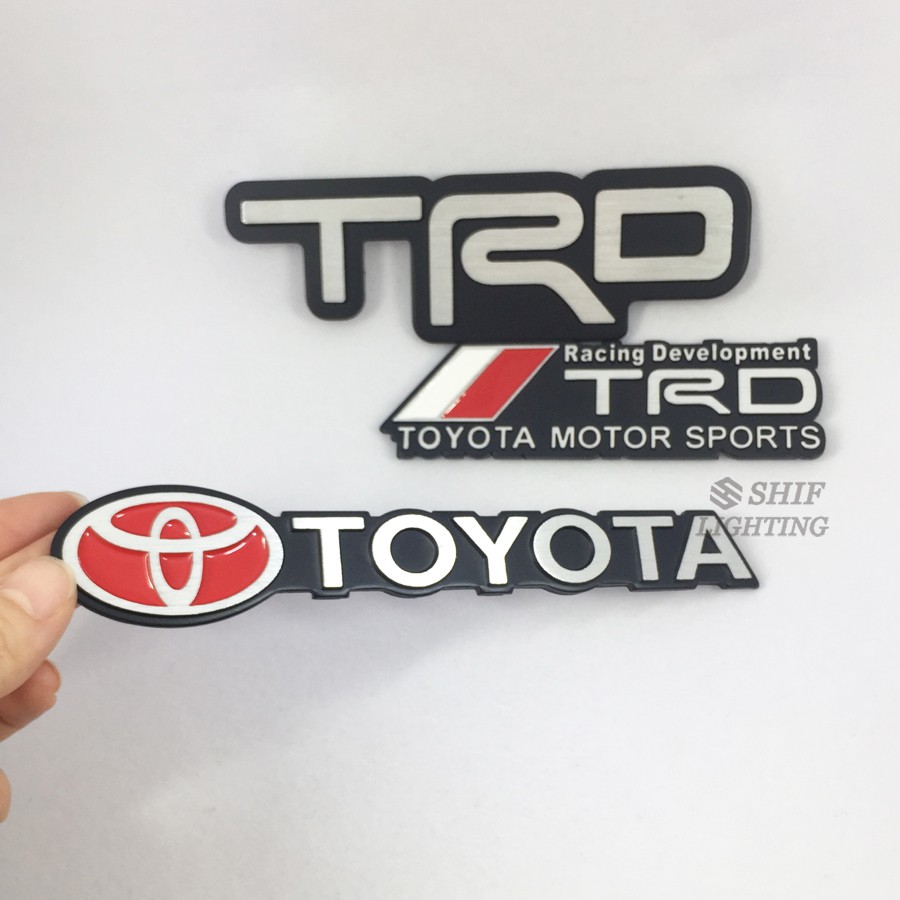 Hình dán kim loại kiểu logo trang trí xe hơi Toyota