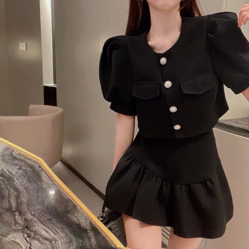 Set Đồ Nữ Áo Croptop + Chân Váy Xòe HT52 HaLuu Store Phong Cách Hàn Quốc