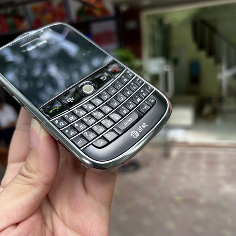 NGUYÊN ZIN, chính hãng, điên thoại cổ Blackberry 9000