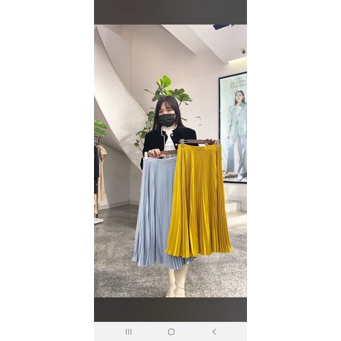 Chân váy vàng xếp ly Dchic size M new tag