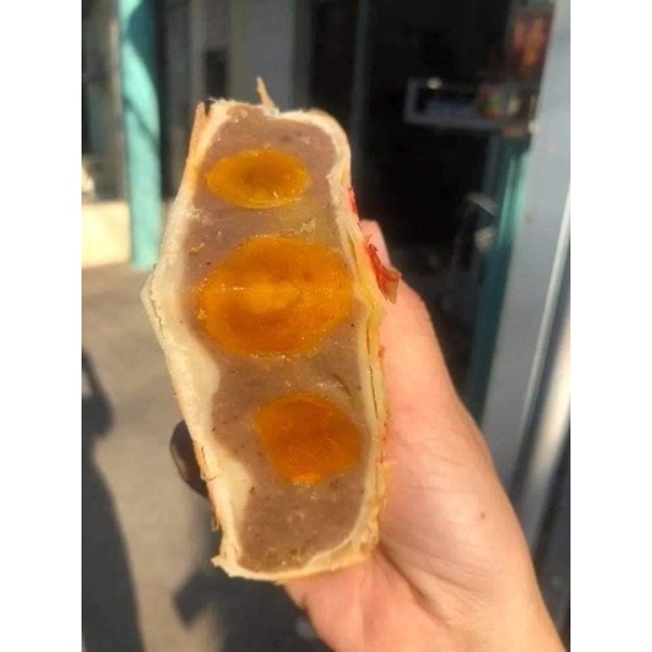 Pía  đậu xanh sầu riêng Tân Huê viên