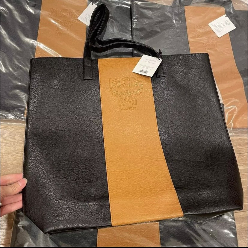 [Túi Authentic] Túi Tote Da MCM Chính Hãng Gift Nước Hoa MCM