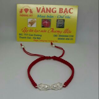 Lắc tay chỉ đỏ tỳ hưu bạc
