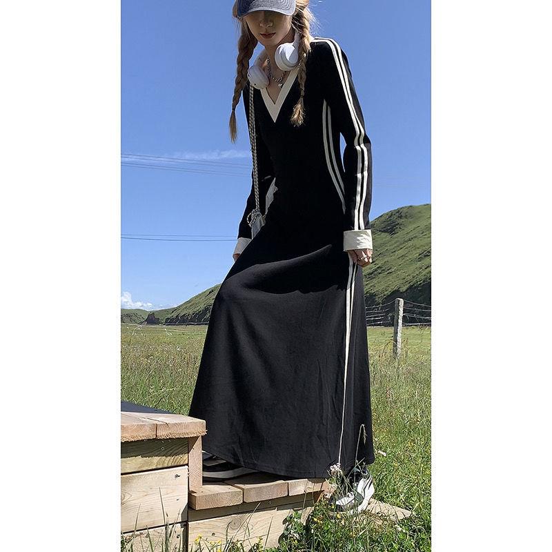 Đầm Đen Tay Dài Cổ Chữ v Thời Trang Mùa Thu 2022 Cho Nữ