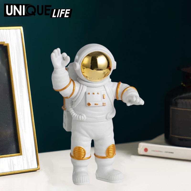 Mô hình phi hành gia có đèn LED siêu đẹp dành cho trang trí bàn làm việc phòng ngủ