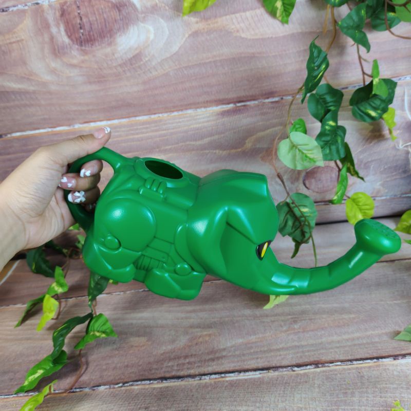 BÌNH TƯỚI CÂY CON VOI CHO BÉ