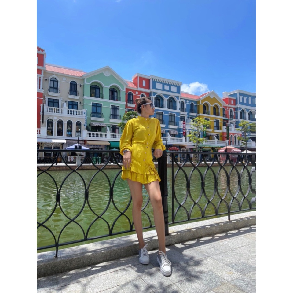 Set sơ mi cổ trụ kèm chân váy bèo siêu xinh