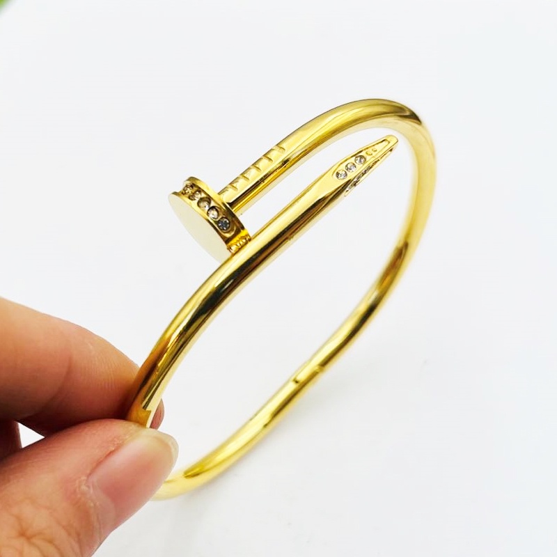 Vòng Tay Hình Đinh Ốc Bằng Thép Không Gỉ Cho Nam Nữ