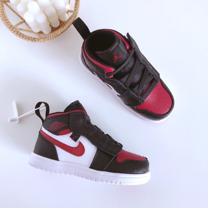 211 * Hàng Có Sẵn * Giày Thể Thao Chạy Bộ nike air Joan 1 Cổ Cao Dễ Phối Đồ Cho Bé Trai Và Bé Gái