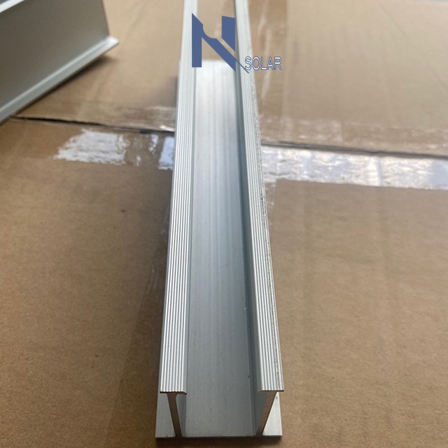 Thanh Mini Rail Nhôm Loại AL6005 -T5 Bắn Sóng Tôn Gắn Tấm Pin Mặt Trời – Kích Thước 200x40x46 mm