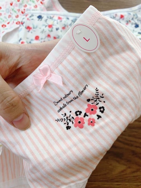 Quần chip học sinh cho bạn gái mới lớn | BigBuy360 - bigbuy360.vn