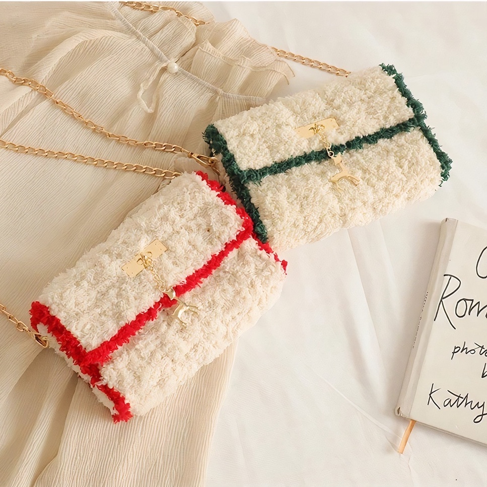 Túi tự đan đeo chéo handmade len xù phối viền thời trang - Phụ kiện đan túi HAVAKI