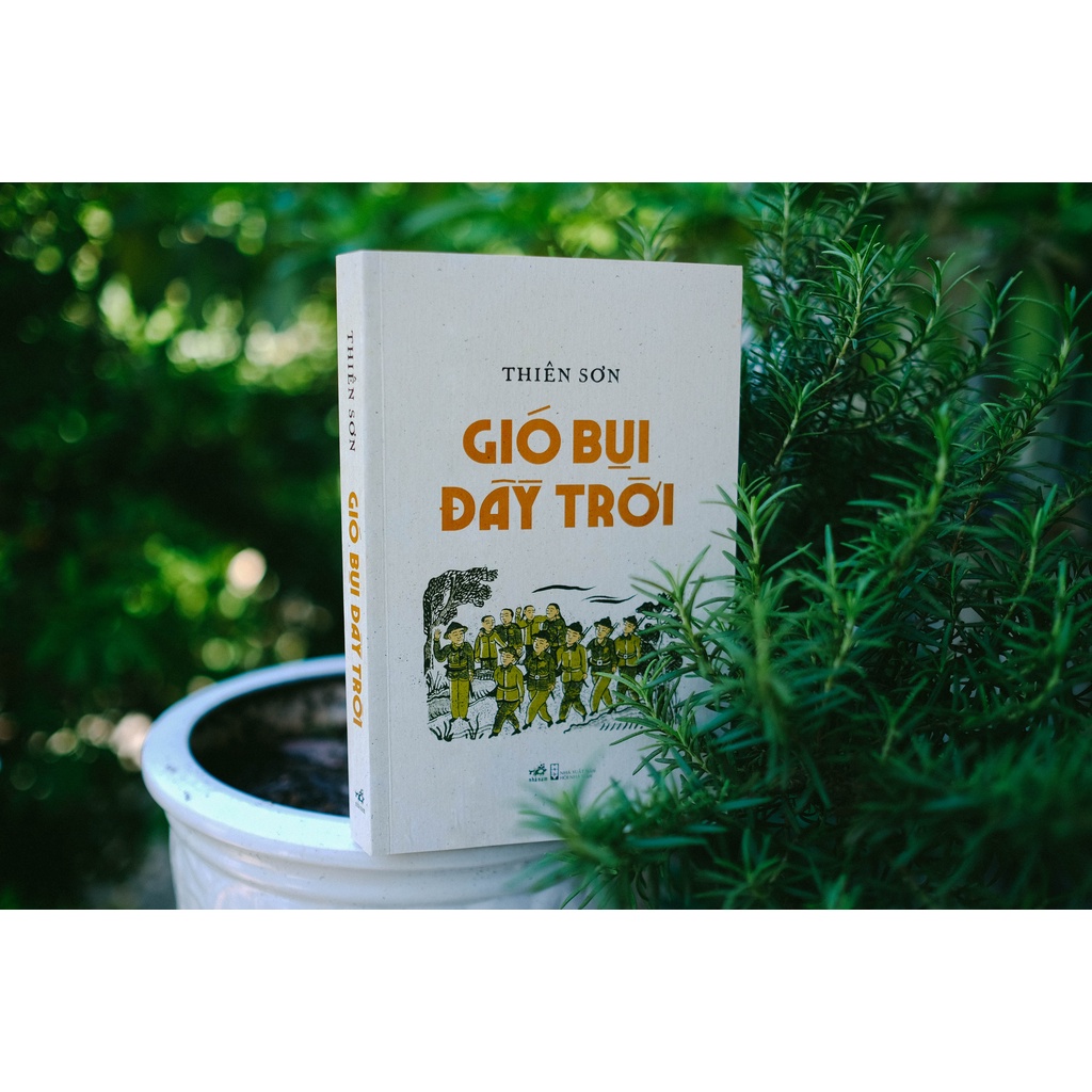 Sách - Gió bụi đầy trời