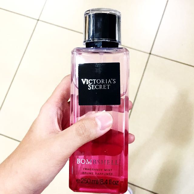 Xịt Thơm Toàn Thân Victoria’s Secret Bombshell Fragrance Mist