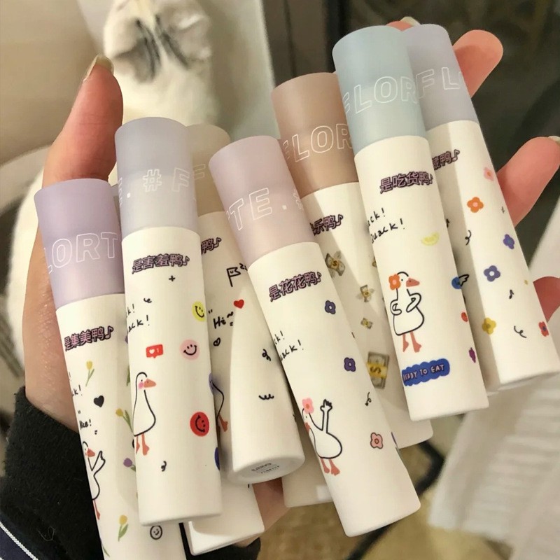 Son kem lì Flortte in con vịt may mắn 2.6g Nội Địa Trung
