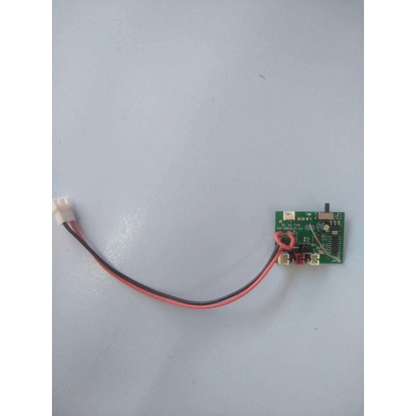 Bộ chế tạo máy bay điều khiển từ xa Zy-740 cánh bằng, tầm xa 500m, Động cơ 2 cánh quạt
