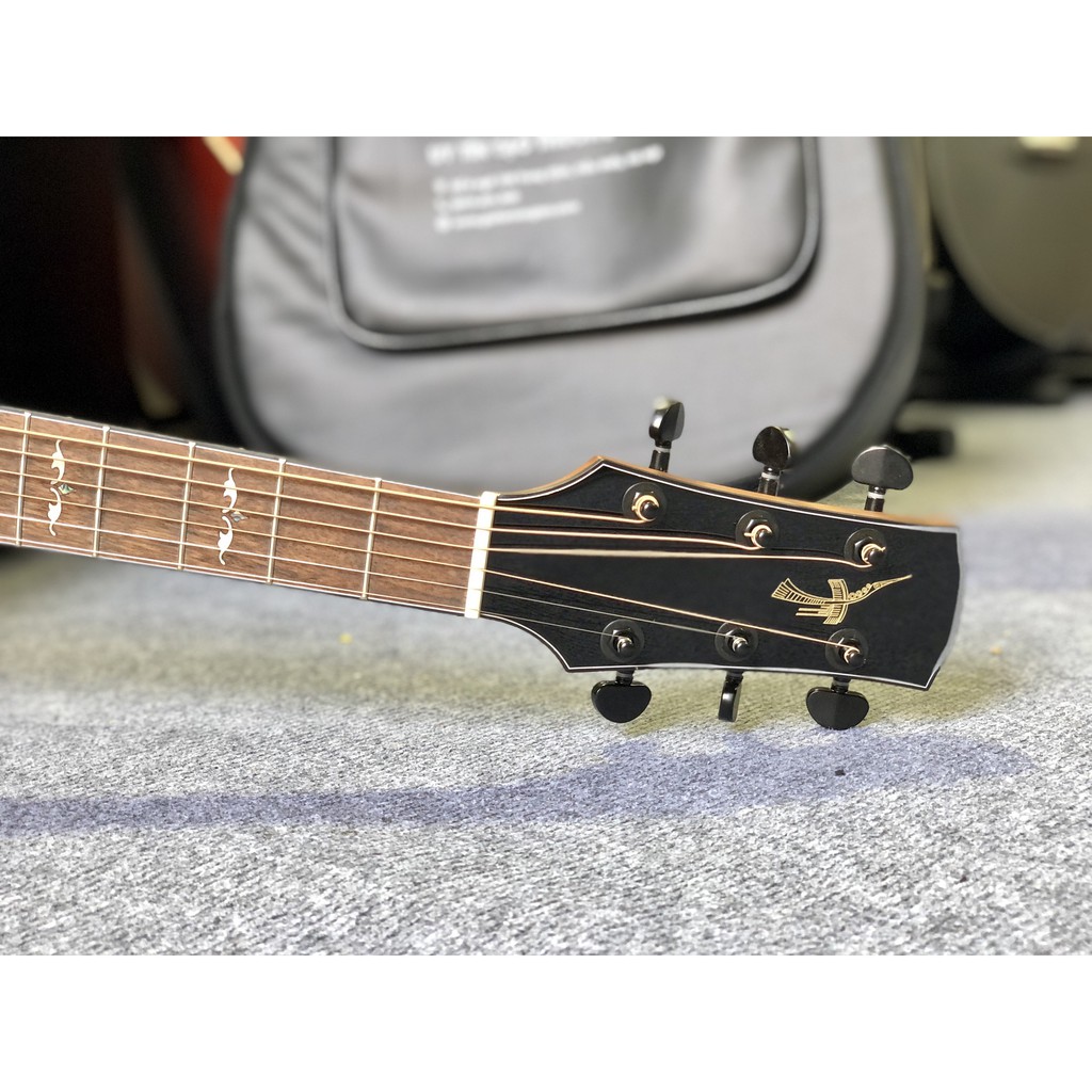 Đàn Guitar Acoustic Thuận Guitar AT04Cx Custom 2021 Bản Nan cầu lỗ