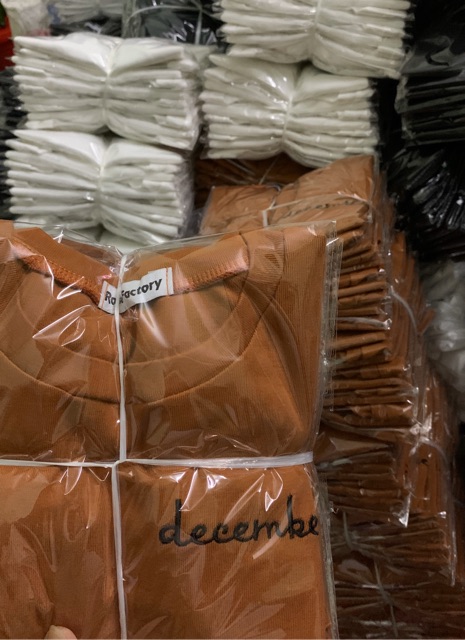 ÁO CROPTOP DECEMBER