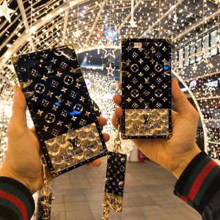 Ốp vuông cao cao cấp LV tặng kèm dây đeo(full box)