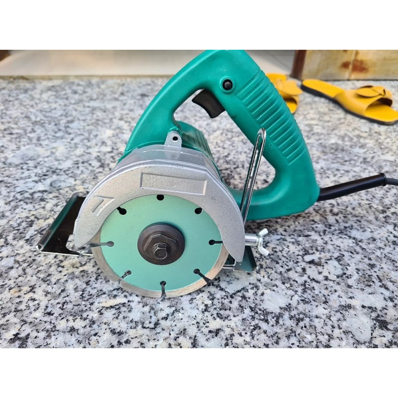 Máy cắt gạch, gỗ