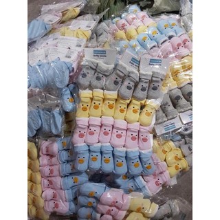 Tất Vịt Cho Bé Sơ Sinh Siêu Xinh