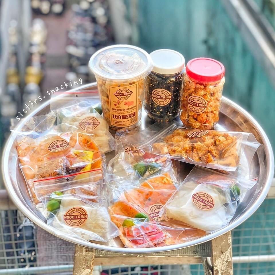 Da Heo Cháy Tỏi Bánh Tráng Ngọc Trinh - Hủ 120G