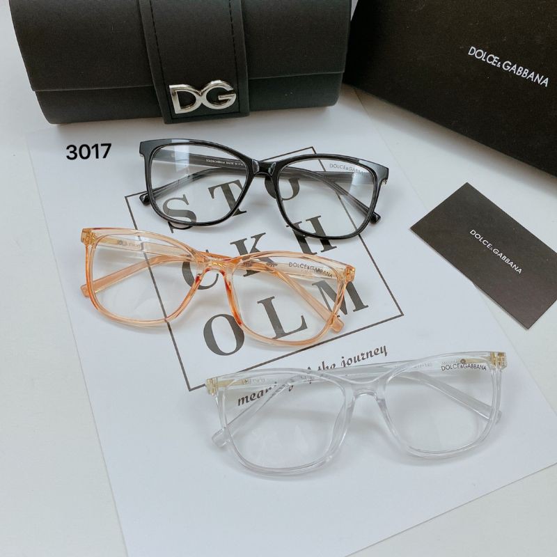 mắt kính thời trang nam nữ giả can thấy trong