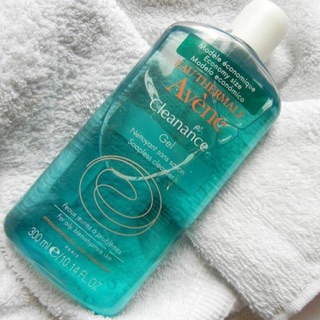 Sữa rửa mặt AVENE