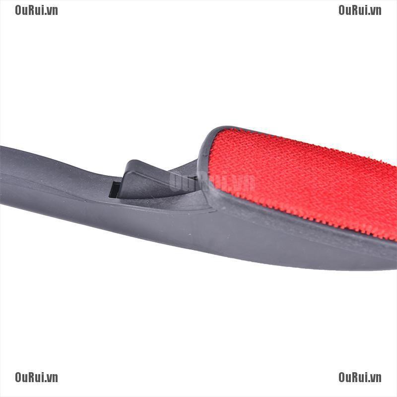 Bàn Chải Phủi Bụi Quần Áo Tiện Dụng