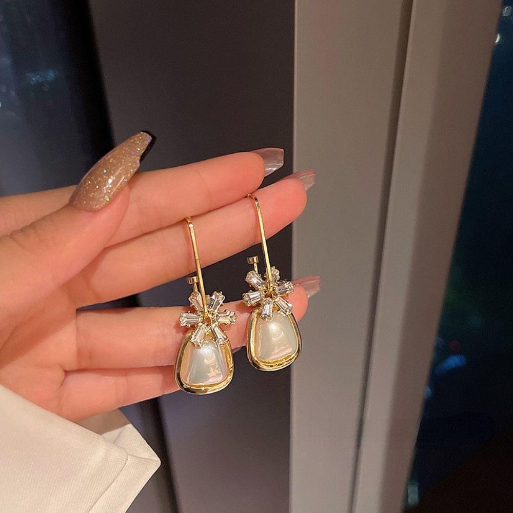 Khuyên Tai Dáng Dài Phong Cách Vintage Thời Trang