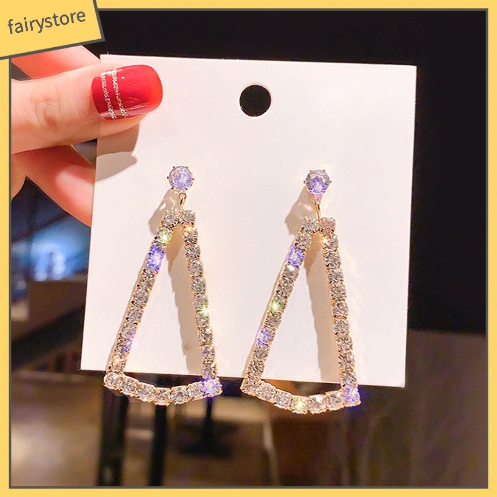 Hoa Tai Dáng Dài Mặt Hình Tam Giác Cho Nữ