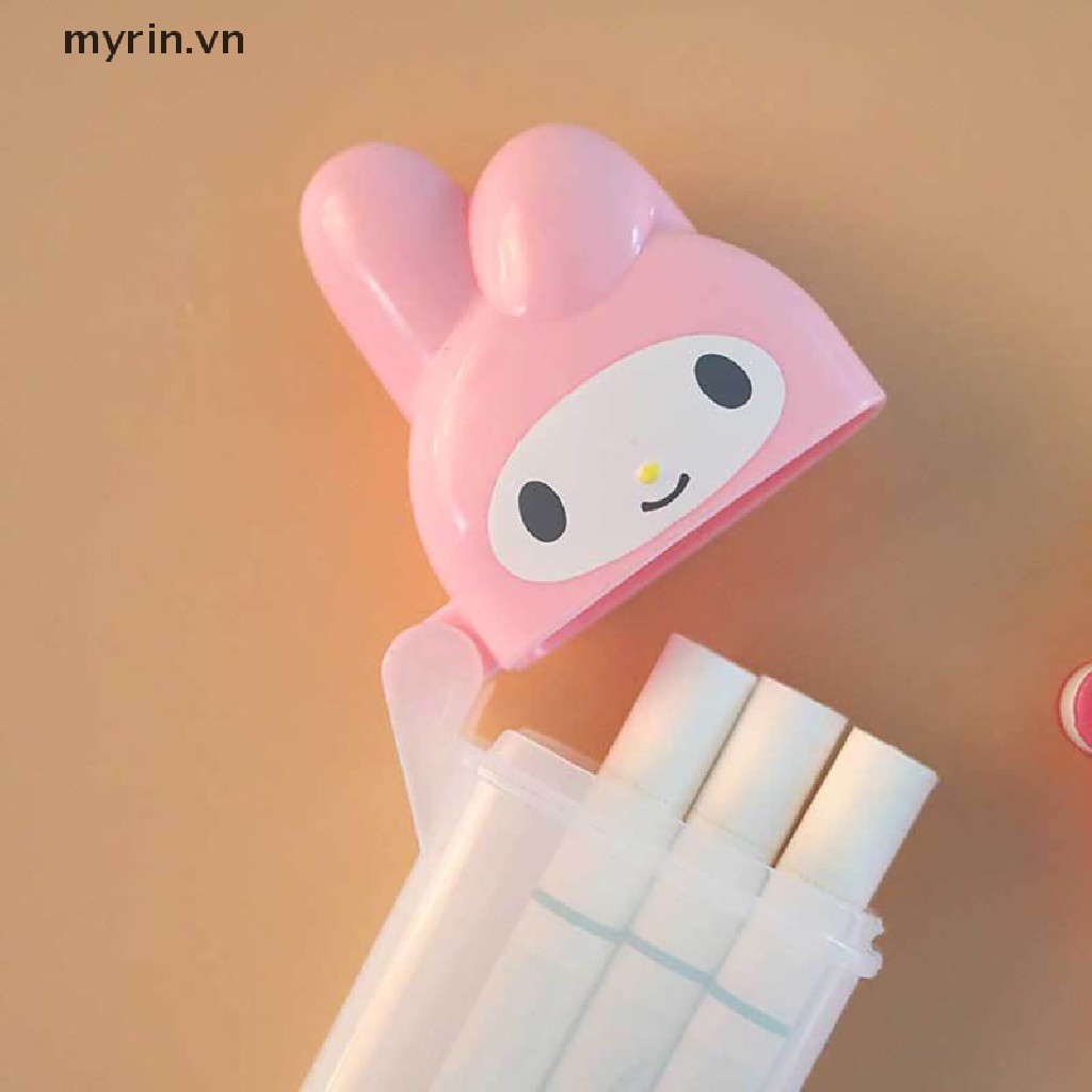 Hộp Đựng Tăm Bông Hình Hello Kitty Đáng Yêu