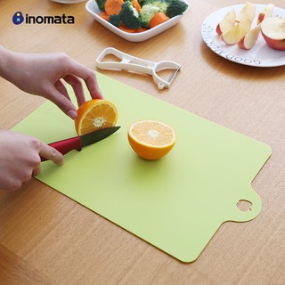 Thớt nhựa dẻo Inomata hàng Nhật màu xanh lá - Larva Store